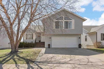 /international/us/1289-langenberg-ave-iowacity-ia-110106947666/