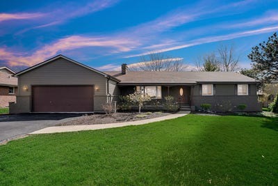 /international/us/85-larch-road-frankfort-il-110107342305/