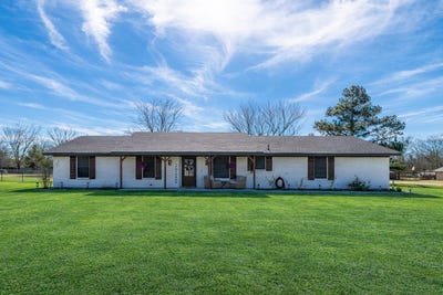 /international/us/19-43040-powderly-tx-110102574527/