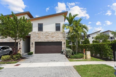/international/us/8005-nw-104th-ct-doral-fl-110108479754/