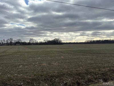 /international/us/3547-college-road-salem-il-110106619230/