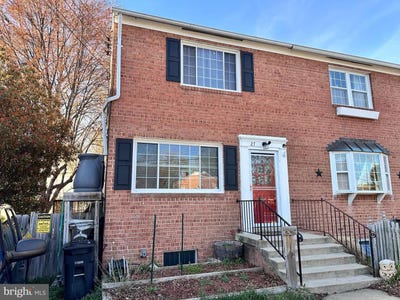 /international/us/27-garden-dr-alexandria-va-110107002490/