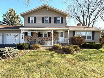 /international/us/301-birch-street-lucan-mn-110101658957/