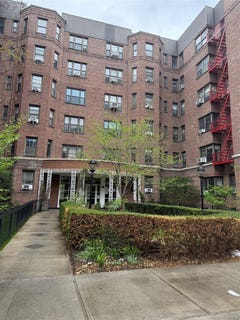 /international/us/7711-35th-avenue-jackson-heights-ny-110107377430/