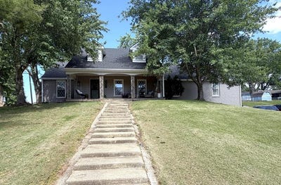 /international/us/1601-maple-street-chillicothe-mo-110108195531/