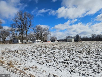 /international/us/9284-95th-avenue-milaca-mn-110109111788/
