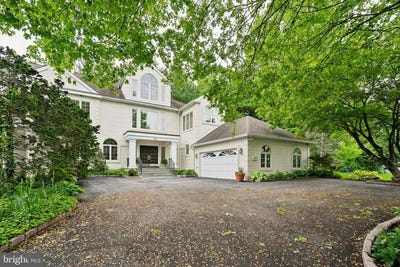 /international/us/705-canterbury-lane-villanova-pa-110100939403/