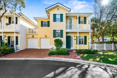 /international/us/1063-e-heritage-club-circle-delray-beach-fl-110105330527/
