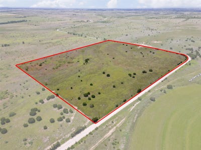 /international/us/county-road-619-hamilton-tx-110100530988/