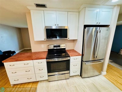 /international/us/1310-nw-82nd-ave-plantation-fl-110096481850/