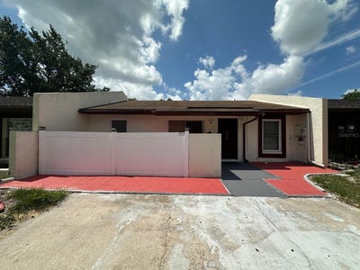 /international/us/7715-gulf-court-temple-terrace-fl-110100686109/
