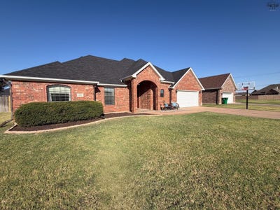 /international/us/1102-heritage-road-burkburnett-tx-110110215774/