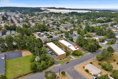 /international/us/1260-10th-st-florence-or-110100768755/