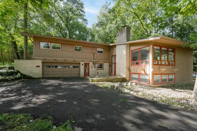 /international/us/2146-treehaven-drive-kalamazoo-mi-110110355044/