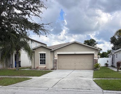 /international/us/7834-carriage-pointe-drive-gibsonton-fl-110120554713/