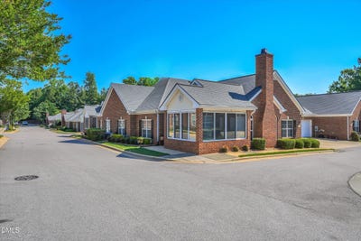 /international/us/231-baines-court-cary-nc-110108235365/
