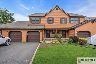 /international/us/27-manor-drive-hillsborough-nj-110107990585/