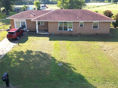 /international/us/407-n-john-street-holdenville-ok-110101507429/?lang=en