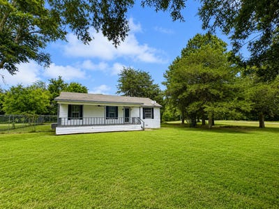 /international/us/700-county-road-4122-campbell-tx-110108493490/