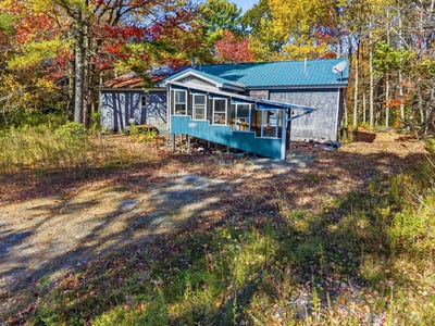 /international/us/156-violet-lane-waldoboro-me-110120686319/