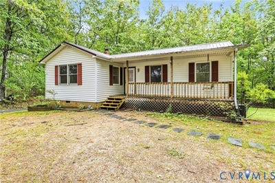 /international/us/3220-greenway-road-gladstone-va-110108354590/
