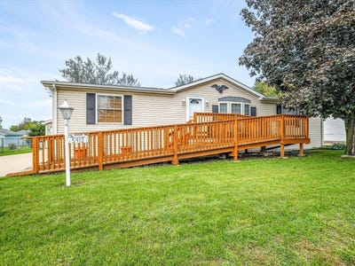 /international/us/5410-autumnash-lane-machesney-park-il-110106706614/