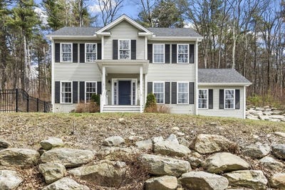 /international/us/98-east-road-westminster-ma-110107315906/
