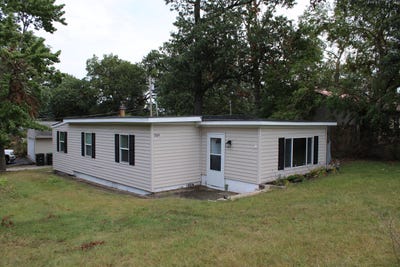 /international/us/5164-marquette-road-portage-in-110110188316/