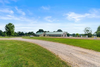 /international/us/2699-cedar-lake-road-howell-mi-110101012769/