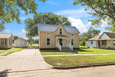 /international/us/217-n-emporia-st-haven-ks-110108890302/