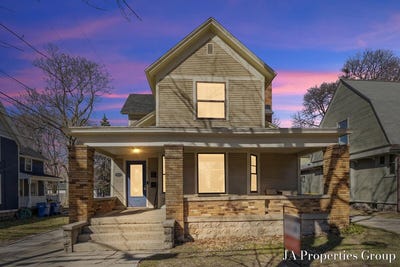 /international/us/921-fairmount-street-se-grand-rapids-mi-110106279898/?lang=pt