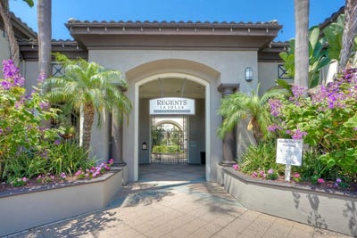 /international/us/9253-regents-road-la-jolla-ca-110108281783/