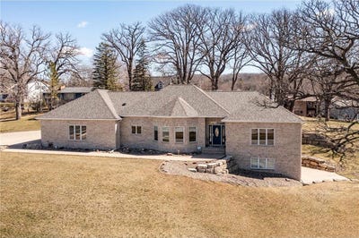 /international/us/340-main-street-n-chatfield-mn-110103147747/