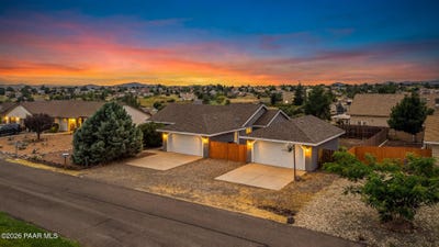 /international/us/9321-e-manzanita-circle-prescott-valley-az-110110369166/