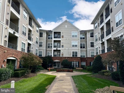 /international/us/4860-eisenhower-avenue-alexandria-va-110120894855/