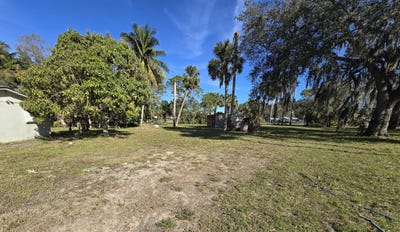 /international/us/16899-sw-farm-road-indiantown-fl-110098064402/