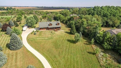 /international/us/4191-w-sandale-drive-beloit-wi-110101421386/