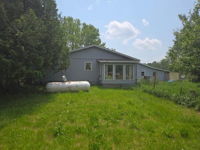/international/us/1976-19-mile-road-barryton-mi-110100916171/