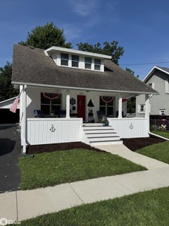 /international/us/507-n-3rd-street-clear-lake-ia-110100920489/