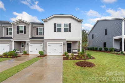 /international/us/518-tayberry-lane-fort-mill-sc-110108540533/
