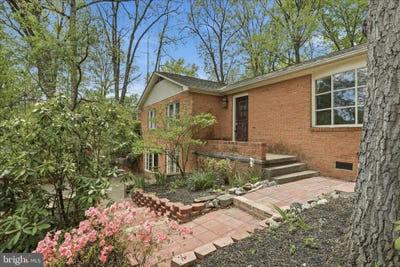 /international/us/107-oak-ridge-drive-stephens-city-va-110107503888/