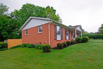 /international/us/249-mercer-beckley-wv-110102895716/