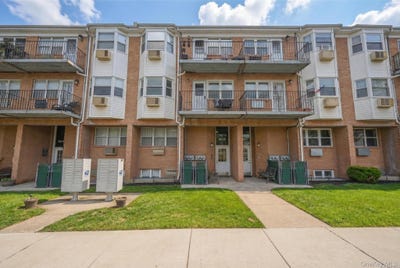 /international/us/15009-95th-street-ozone-park-ny-110106227980/