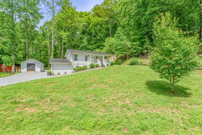 /international/us/825-county-road-82-athens-tn-110108383002/