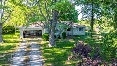 /international/us/607-e-900-north-rd-tower-hill-il-110108147063/