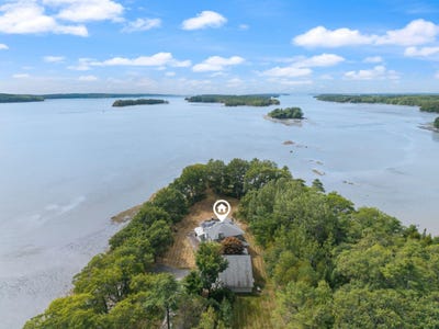 /international/us/33-tidal-run-lane-brunswick-me-110110175706/