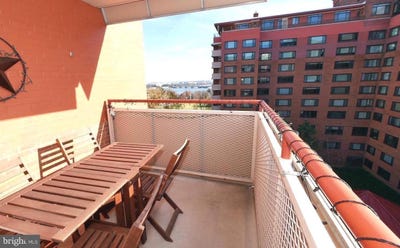 /international/us/1021-arlington-boulevard-arlington-va-110101198625/