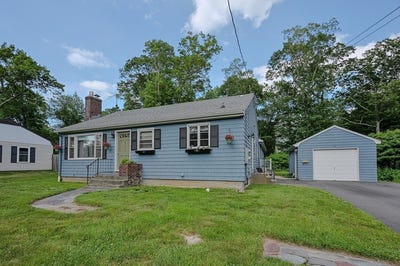 /international/us/6-highland-avenue-plainville-ma-110100325176/