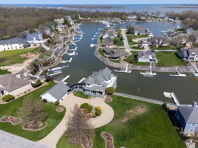 /international/us/4009-s-woodcliff-drive-marblehead-oh-110097964027/