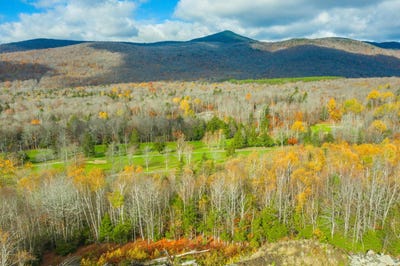 /international/us/mountain-ridge-drive-lot-2-wilmington-vt-110103158477/